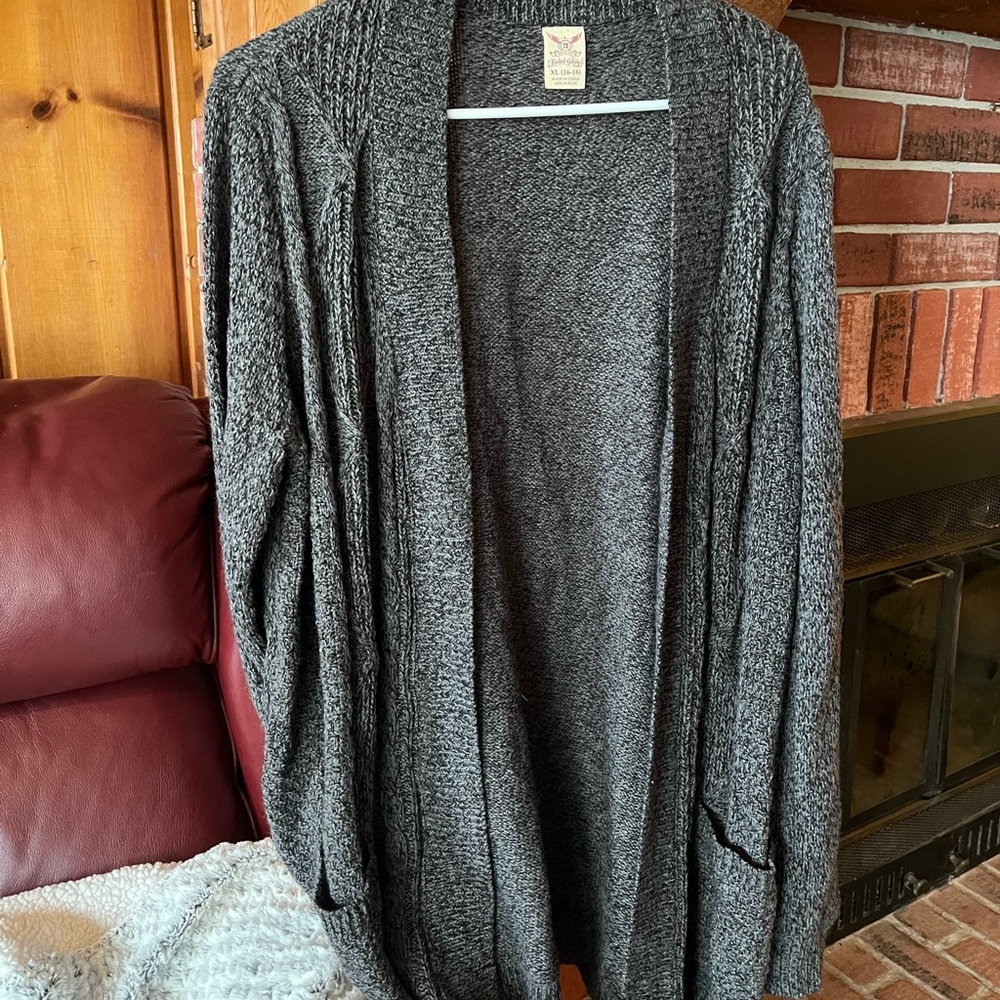 Faded glory grey open sweater / cardigan xl has a cable knit design in front